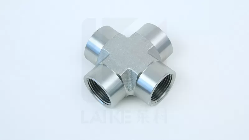 5652 FP-FP-FP-FP / ZN Female NPT Cross